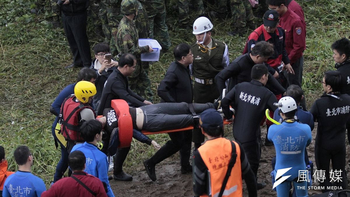 復興航空1年內發生2次空難,國民黨團表示,不排除要求復興航空全面停飛。(美聯社攝) 復興航空1年內發生2次空難,國民黨團表示,不排除要求復興航空全面停飛。(美聯社攝)
