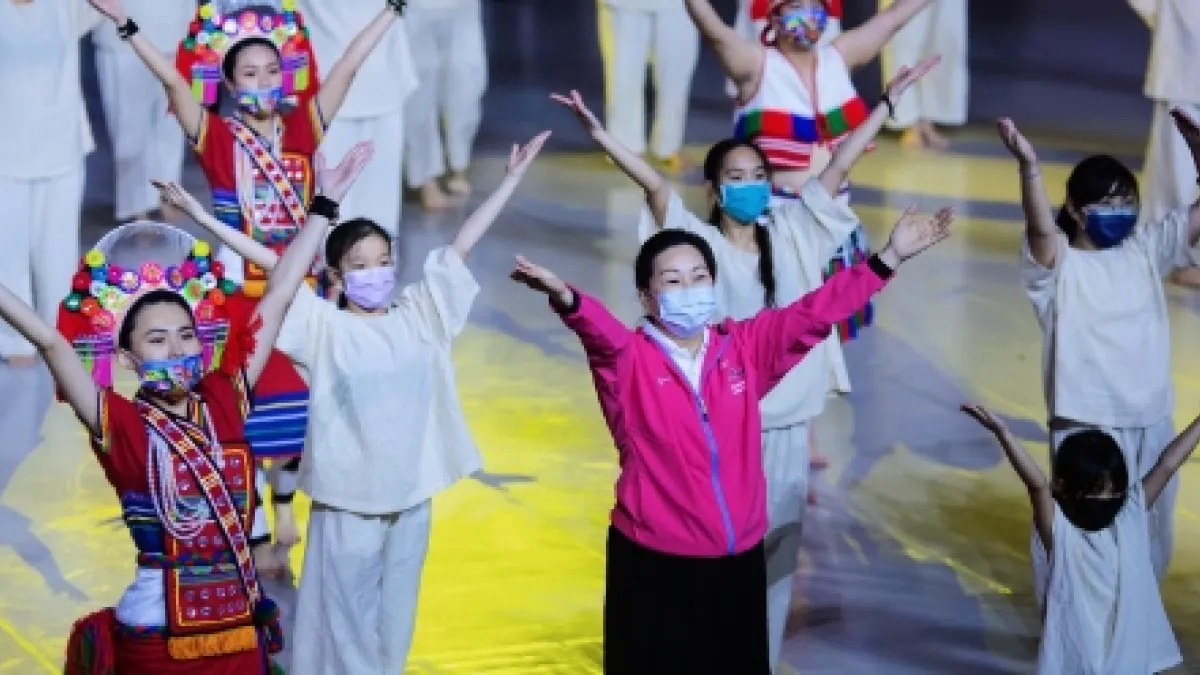 花蓮藝文展演活動-躍升山海洄瀾之夜,縣長徐榛蔚共舞演出。(圖/仁山仁海藝想堂有限公司提供)