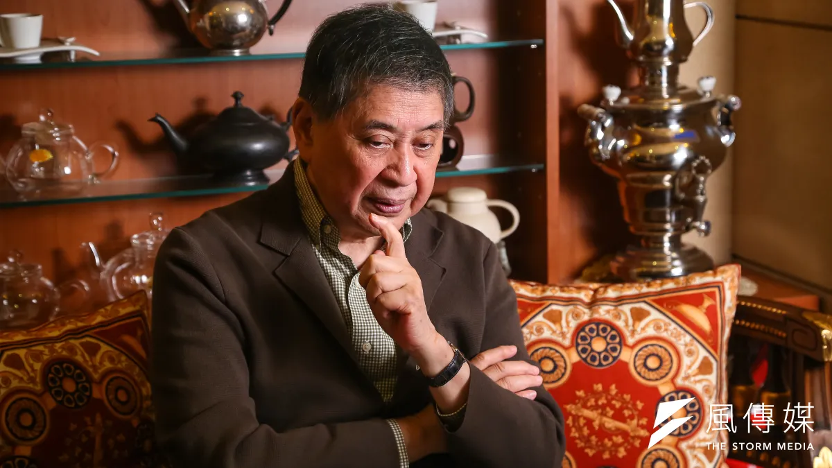 作家白先勇日前出版《悲歡離合四十年:白崇禧與蔣介石》,白先勇接受《風傳媒》專訪表示,讓《悲歡離合》成書的關鍵,正是《蔣介石日記》公開。(顏麟宇攝)