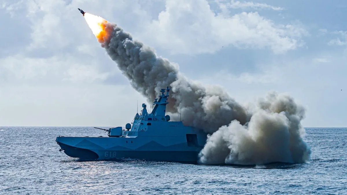 沱江艦發射雄三飛彈。(取自中華民國海軍臉書)