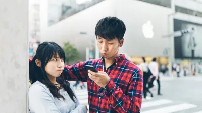 情侶交往久了,該如何運用「五感」維持新鮮感呢?(示意圖/pakutaso)