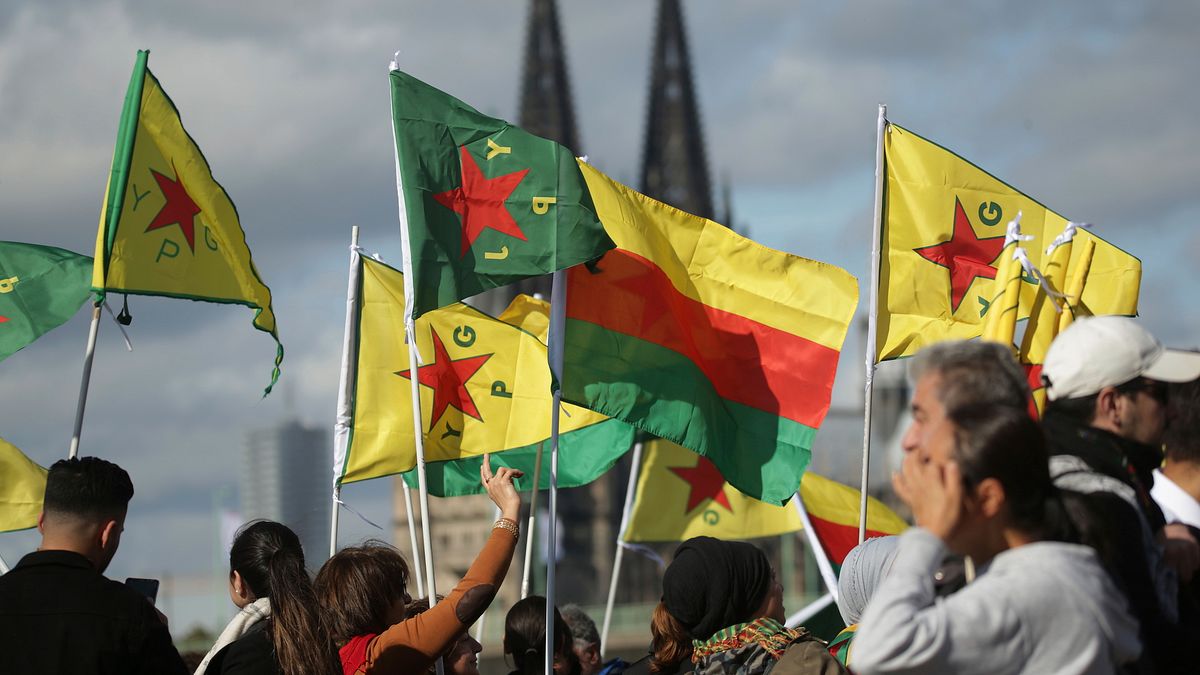 敘利亞美軍撤離:海外庫德族人示威抗議土耳其出兵(資料照,AP) 敘利亞美軍撤離:海外庫德族人示威抗議土耳其出兵(資料照,AP)