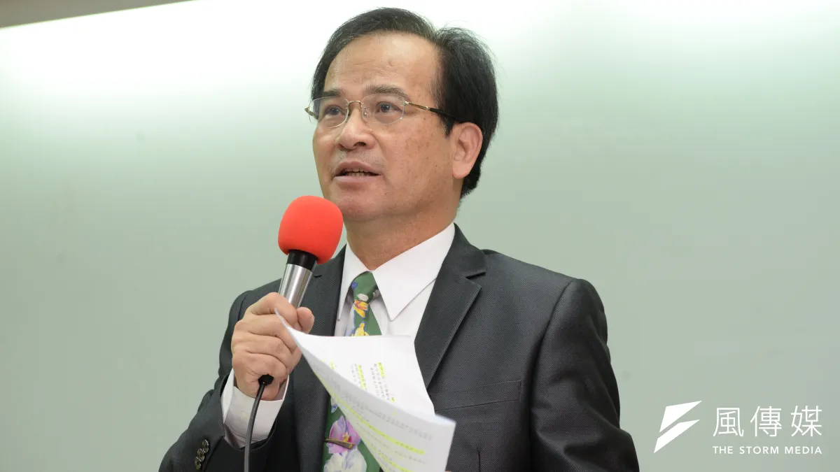 民主進步黨籍的前台南縣長蘇煥智宣布「退黨」參選台北市長。(甘岱民攝)
