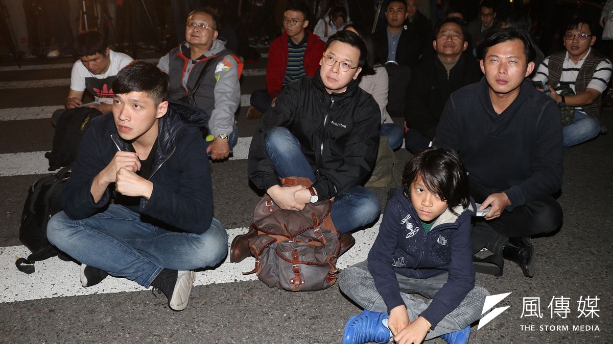 作者認為,台、韓政治軌跡十分相像,後文在寅與後小英時代,兩國都準備進入「學運世代」當權。政黨興盛與否決定於人才,台、韓兩大在野黨要思考的不是上層權力重組,而是基層實力與人才永續。(資料照 蘇仲泓攝) 作者認為,台、韓政治軌跡十分相像,後文在寅與後小英時代,兩國都準備進入「學運世代」當權。政黨興盛與否決定於人才,台、韓兩大在野黨要思考的不是上層權力重組,而是基層實力與人才永續。(資料照 蘇仲泓攝)