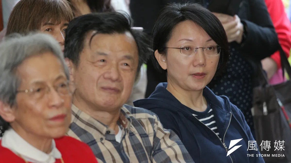 柯幕僚也說,柯建銘雖有主動寄書,並邀請幾位318學運人士指標人物,但並未邀請范雲,范雲會前來,也讓柯相當訝異。(葉信菉攝)