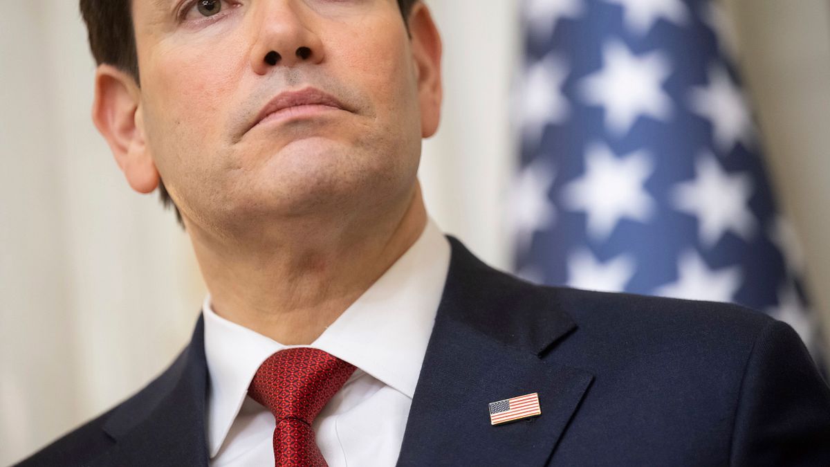 2025年3月11日,美國與烏克蘭的代表在沙烏地阿拉伯的吉達舉行會議後,美國國務卿魯比歐對媒體發言。(美聯社) 2025年3月11日,美國與烏克蘭的代表在沙烏地阿拉伯的吉達舉行會議後,美國國務卿魯比歐對媒體發言。(美聯社)