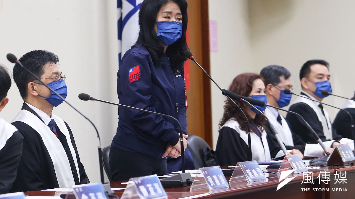 國民黨考紀會主委、立委李貴敏22日針對檢疫所隔離相關規範提出質疑。(顏麟宇攝) 國民黨考紀會主委、立委李貴敏22日針對檢疫所隔離相關規範提出質疑。(顏麟宇攝)