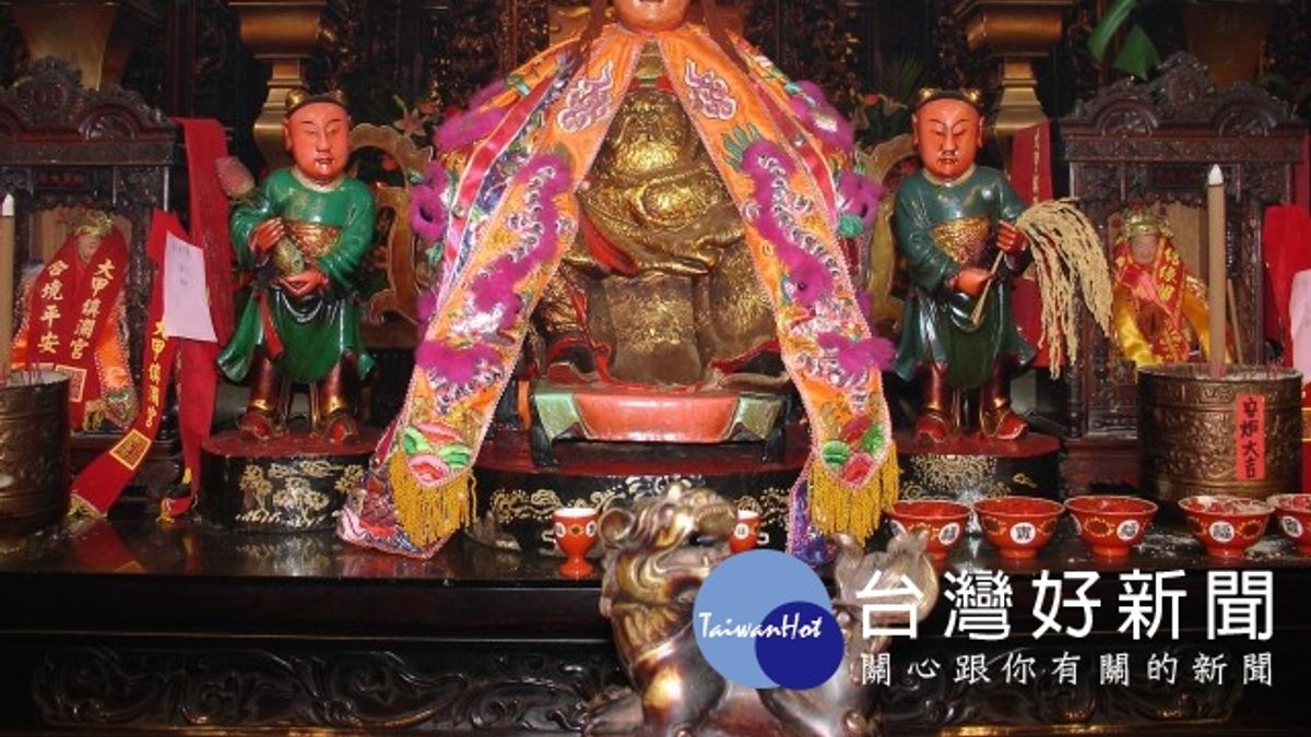 五穀王嚐盡百草、研藥草救人 神農大帝聖誕慶典 五穀王嚐盡百草、研藥草救人 神農大帝聖誕慶典