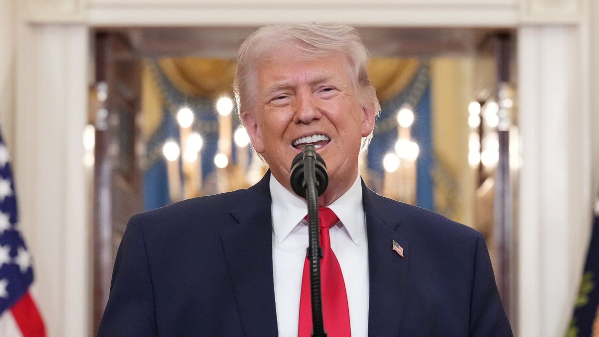 滿血復活的「解放日」逆襲:川普宣布100%醫藥關稅、調漲鋼鋁關稅,台灣不在豁免之列