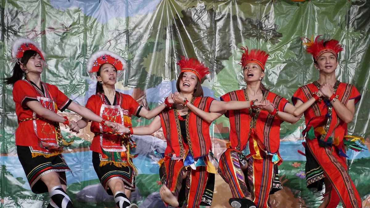 「2018夏日十三行:勇者傳說」以勇氣為主題規劃親子劇場、故事屋、電影及手作DIY等豐富有趣的活動,讓大小朋友在博物館度過充實快樂的假期!(圖/十三行博物館提供) 「2018夏日十三行:勇者傳說」以勇氣為主題規劃親子劇場、故事屋、電影及手作DIY等豐富有趣的活動,讓大小朋友在博物館度過充實快樂的假期!(圖/十三行博物館提供)