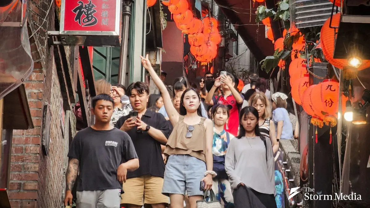 According to the latest statistics from the Ministry of Transportation, Taiwan welcomed 8,574,547 visitors in 2025, with Sun Moon Lake ranking as the most popular destination among tourists. (File photo / Hong Yu-xun)