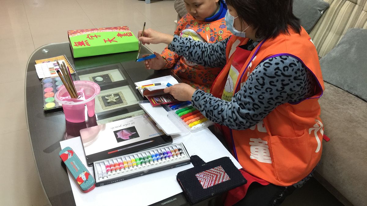 罹癌成夢靨 光點為病童彩繪光彩 罹癌成夢靨 光點為病童彩繪光彩