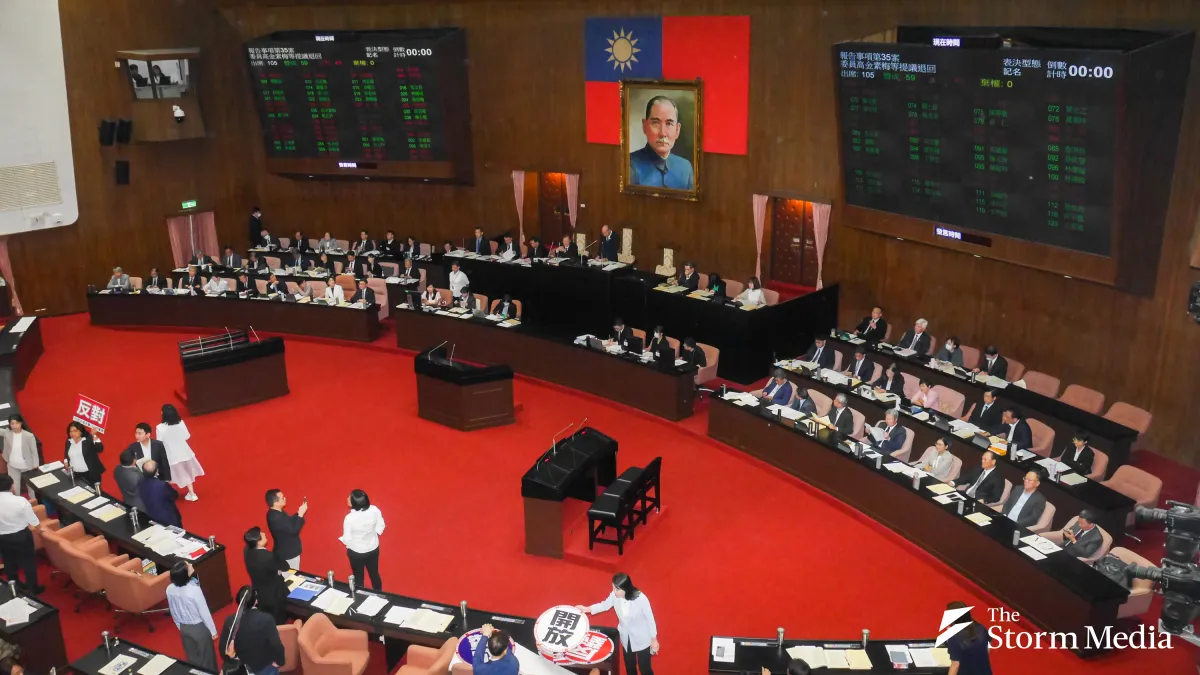 KMT Legislator Liao Hsien-hsiang has proposed amending Taiwan's Tobacco Hazards Prevention Act to permanently bar anyone born on or after 2009 from legally buying tobacco. File photo for illustration only, unrelated to the specific case.