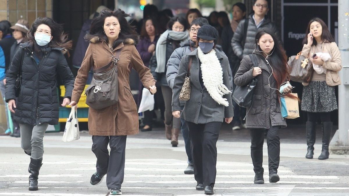 週末天氣預報》入冬首波冷氣團報到!中南部12度低溫不輸北台灣 全台乾冷持續到下周一