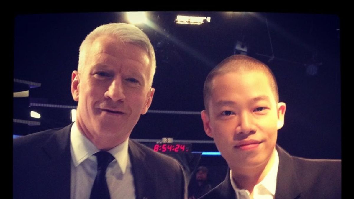 知名設計師吳季剛(右)是八仙樂園爆炸案亡者劉致葦的偶像,他在推特上表示難過。(取自吳季剛twitter) 知名設計師吳季剛(右)是八仙樂園爆炸案亡者劉致葦的偶像,他在推特上表示難過。(取自吳季剛twitter)