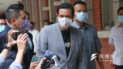 作者以三中案、司法關說案以及大巨蛋案指出,民進黨為了追殺前總統馬英九(見圖),已經無所不用其極。(資料照,顏麟宇攝)