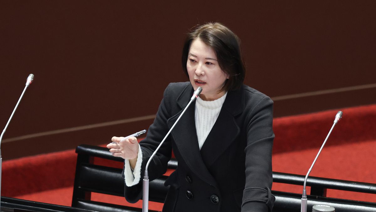 龔明鑫才喊塑膠袋供貨無虞 王鴻薇曝「稽查小組打臉部長」:錯誤政策掏空台灣人口袋