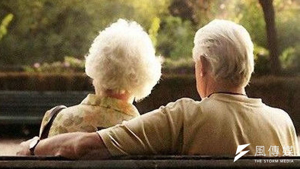 台灣已邁入高齡化社會,但整體社會並沒有準備好讓長輩能夠持續參與、接觸社會,落實知識平權。(示意圖,取自網路) 台灣已邁入高齡化社會,但整體社會並沒有準備好讓長輩能夠持續參與、接觸社會,落實知識平權。(示意圖,取自網路)