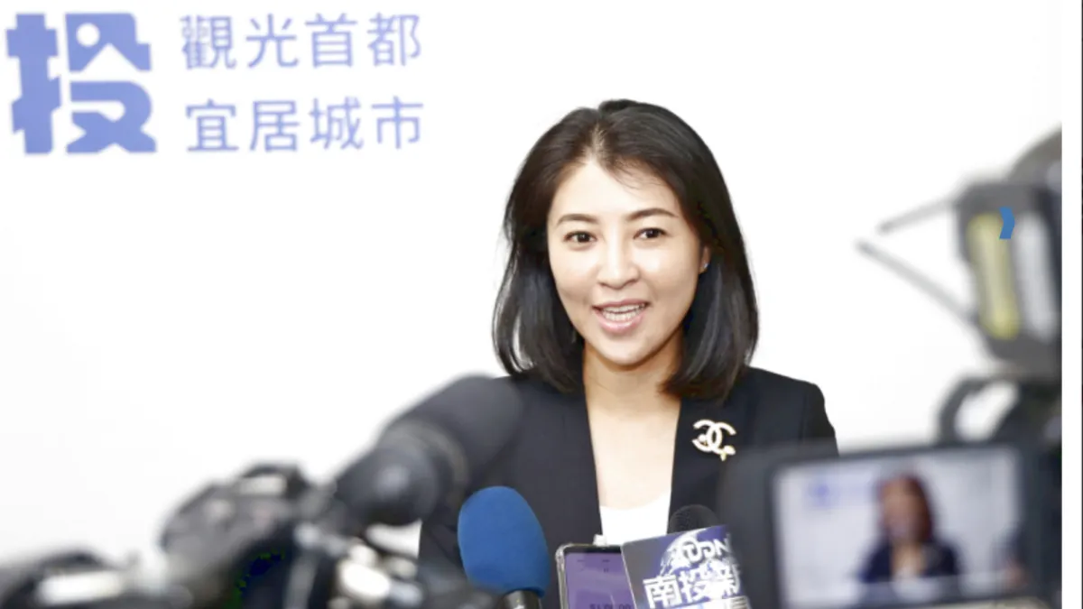 南投縣長許淑華在縣務會議中再次邀請遊客參加南投茶博活動,深度探訪南投茶鄉饗宴。(圖/南投縣政府)