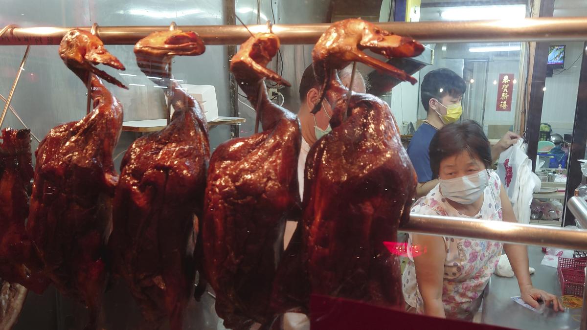 中歐貿易戰火燒上餐桌!歐盟對「北京鴨」發動反傾銷調查,將徵收高額懲罰關稅