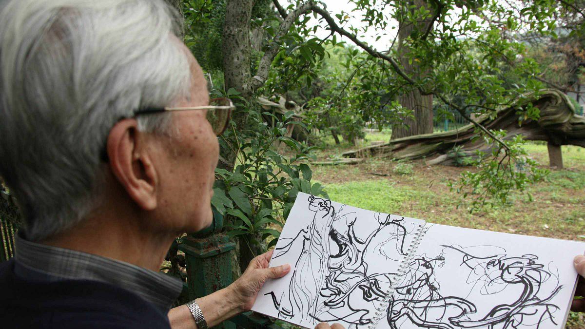 中國畫家吳冠中是中國第一名的公費留學生,除了繪畫外,他在散文上的造詣也十分優秀。(取自百度百科) 中國畫家吳冠中是中國第一名的公費留學生,除了繪畫外,他在散文上的造詣也十分優秀。(取自百度百科)