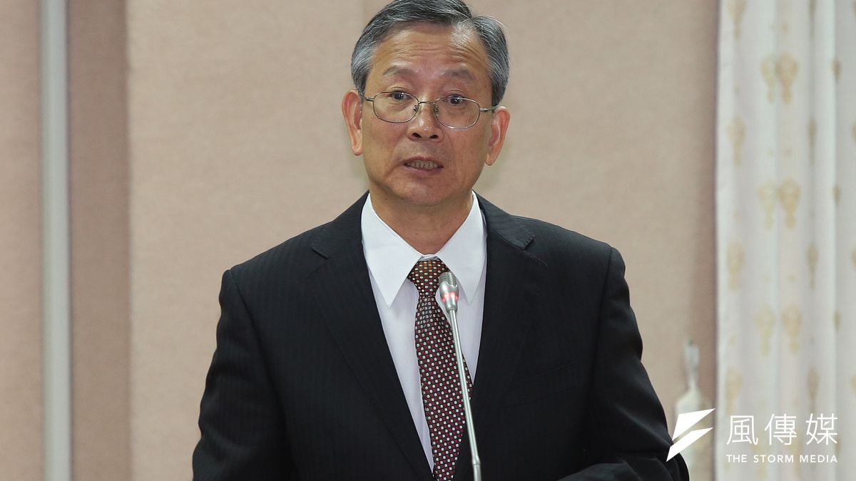 司法院秘書長呂太郎18日召開司法改革記者會。司法院表示,將研修刑事訴訟法,重新設計防逃機制,預防罪犯畏罪潛逃。(資料照,顏麟宇攝) 司法院秘書長呂太郎18日召開司法改革記者會。司法院表示,將研修刑事訴訟法,重新設計防逃機制,預防罪犯畏罪潛逃。(資料照,顏麟宇攝)