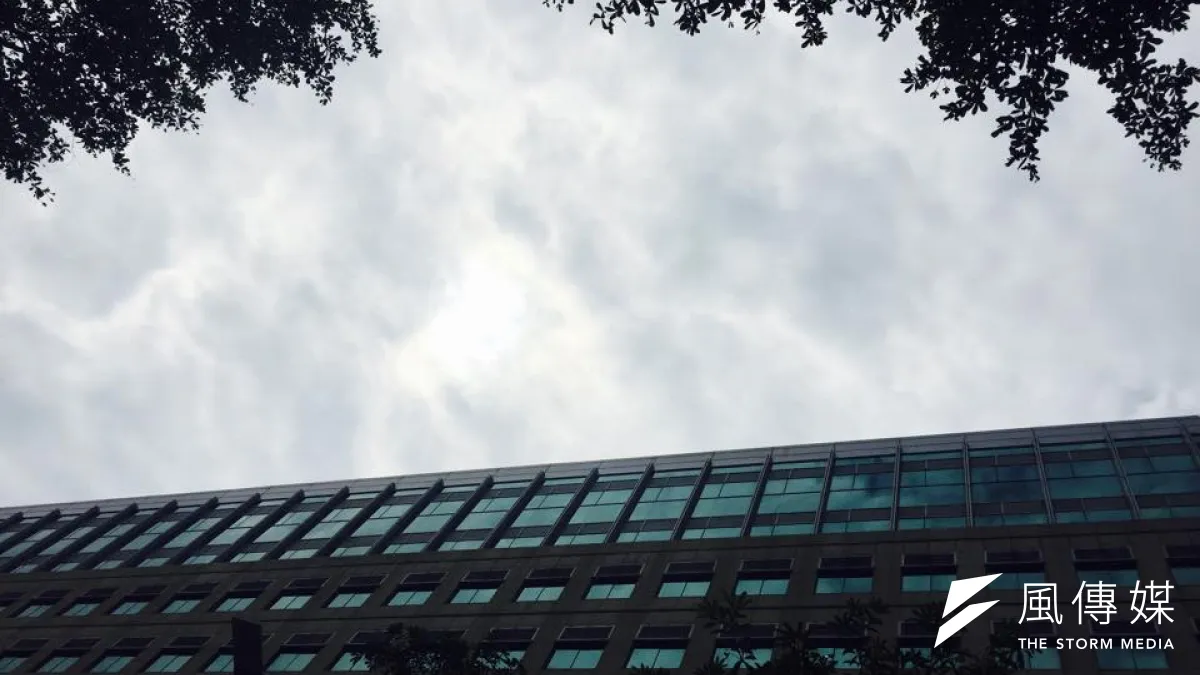 中央氣象局表示,今天各地天氣多雲到晴但晚上轉涼,早出晚歸民眾仍要注意