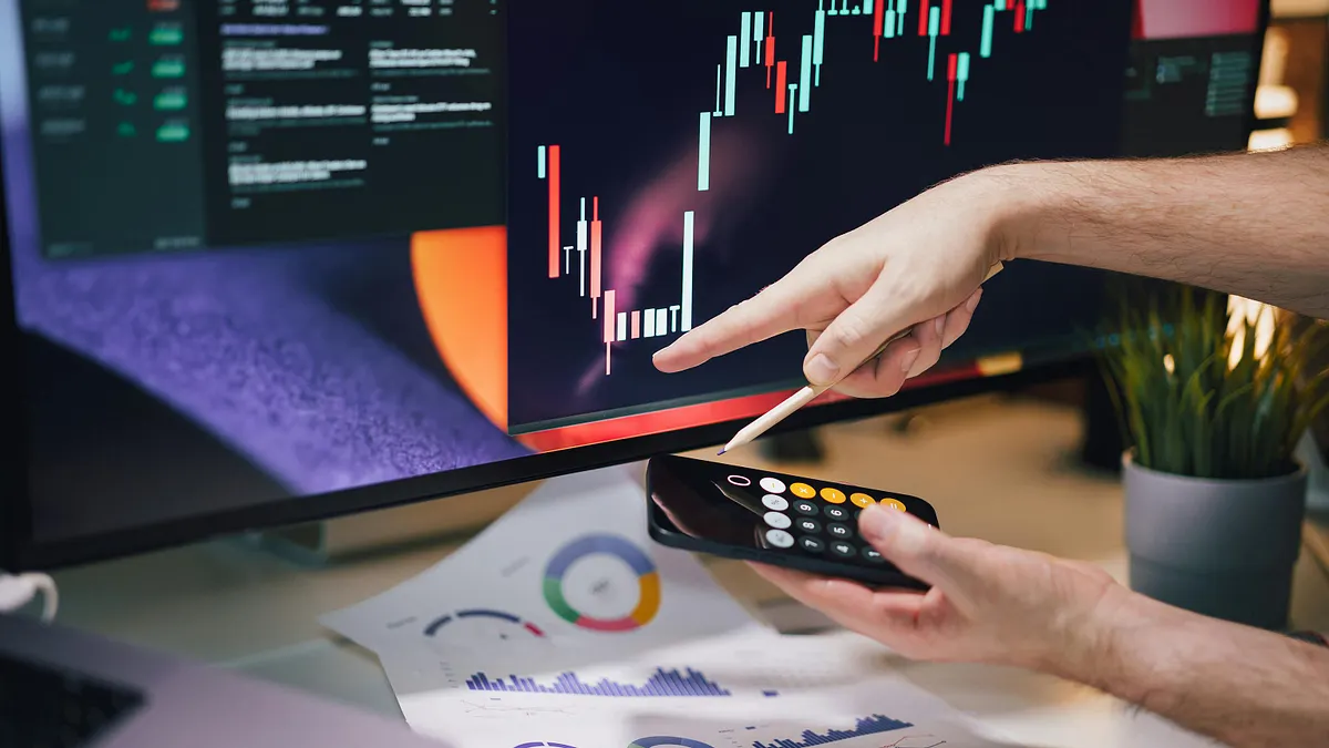 凱基台灣TOP 50 ETF不僅聚焦台股市值前50大企業,並以獲利條件過濾個股,要求近四季稅後純益總和需為正,以避免買到獲利不穩定的公司。此外,為降低持股過度集中,前五大成分股權重上限設定為65%。009816的發行價為10元,進場門檻不高,只要一萬元便能布局。(圖/取自pexels) 凱基台灣TOP 50 ETF不僅聚焦台股市值前50大企業,並以獲利條件過濾個股,要求近四季稅後純益總和需為正,以避免買到獲利不穩定的公司。此外,為降低持股過度集中,前五大成分股權重上限設定為65%。009816的發行價為10元,進場門檻不高,只要一萬元便能布局。(圖/取自pexels)