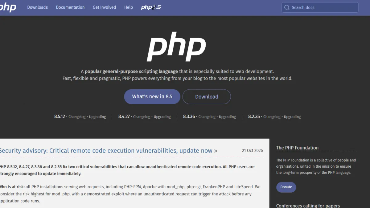 ウェブサイトで広く使われているプログラミング言語「PHP」で、AIを活用した調査により2件の脆弱性が発見された。(PHP公式サイトの警告画面より)