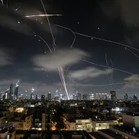 イスラエルの防空システム「アイアンドーム」。頼清徳総統は国慶演説で台湾版「台湾の盾」の構築を掲げた。(写真/AP通信) イスラエルの防空システム「アイアンドーム」。頼清徳総統は国慶演説で台湾版「台湾の盾」の構築を掲げた。(写真/AP通信)