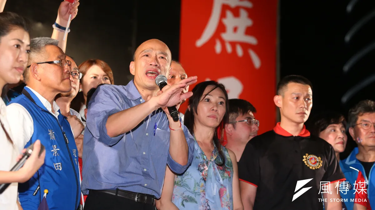 網友提案若帶職參選,政治人物需自付補選費。此案超過3270名網友連署,其中來自高雄最多。圖為高雄市長韓國瑜出席台中造勢活動。(資料照,顏麟宇攝)