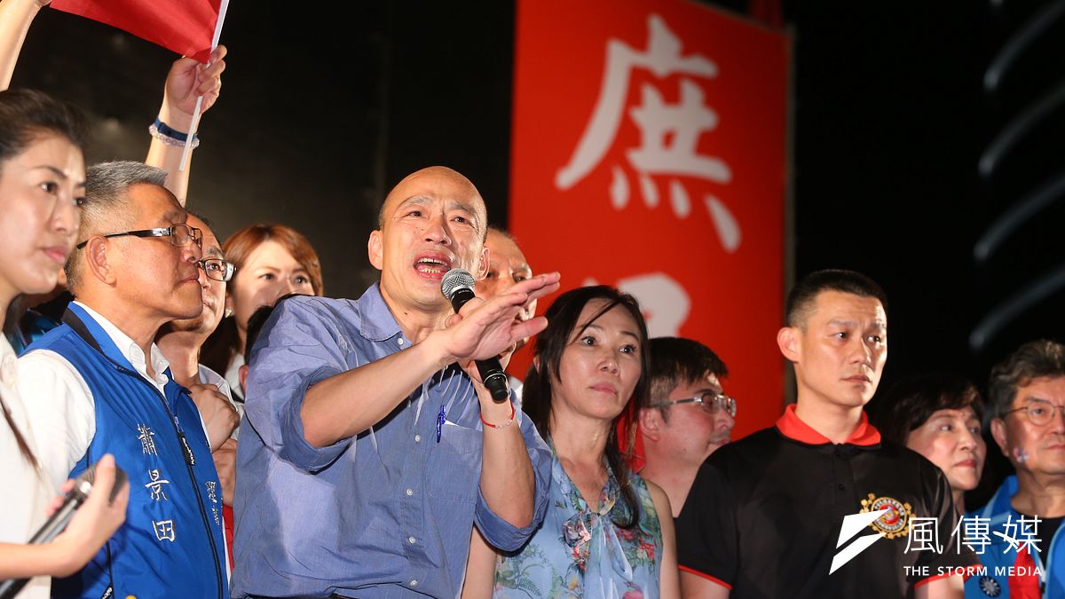 網友提案若帶職參選,政治人物需自付補選費。此案超過3270名網友連署,其中來自高雄最多。圖為高雄市長韓國瑜出席台中造勢活動。(資料照,顏麟宇攝) 網友提案若帶職參選,政治人物需自付補選費。此案超過3270名網友連署,其中來自高雄最多。圖為高雄市長韓國瑜出席台中造勢活動。(資料照,顏麟宇攝)