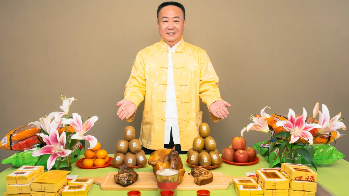 民俗命理專家謝沅瑾特別分享中元普渡的緣由以及獨家的祭拜供品撇步