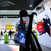 日本千葉の地下鉄駅の改札口。(AP通信) 日本千葉の地下鉄駅の改札口。(AP通信)