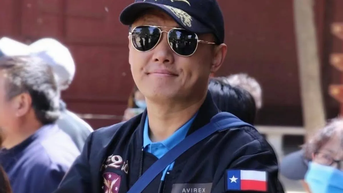 Yuan Tengfei, once one of China's most outspoken history teachers turned television personality, is reported to have relocated to the United States. (From Facebook)