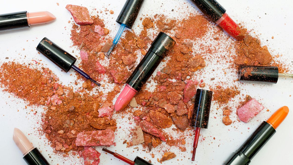 蘇丹紅風暴擴大!再爆18項化粧品違規 知名品牌「NARS修護霜」也在列