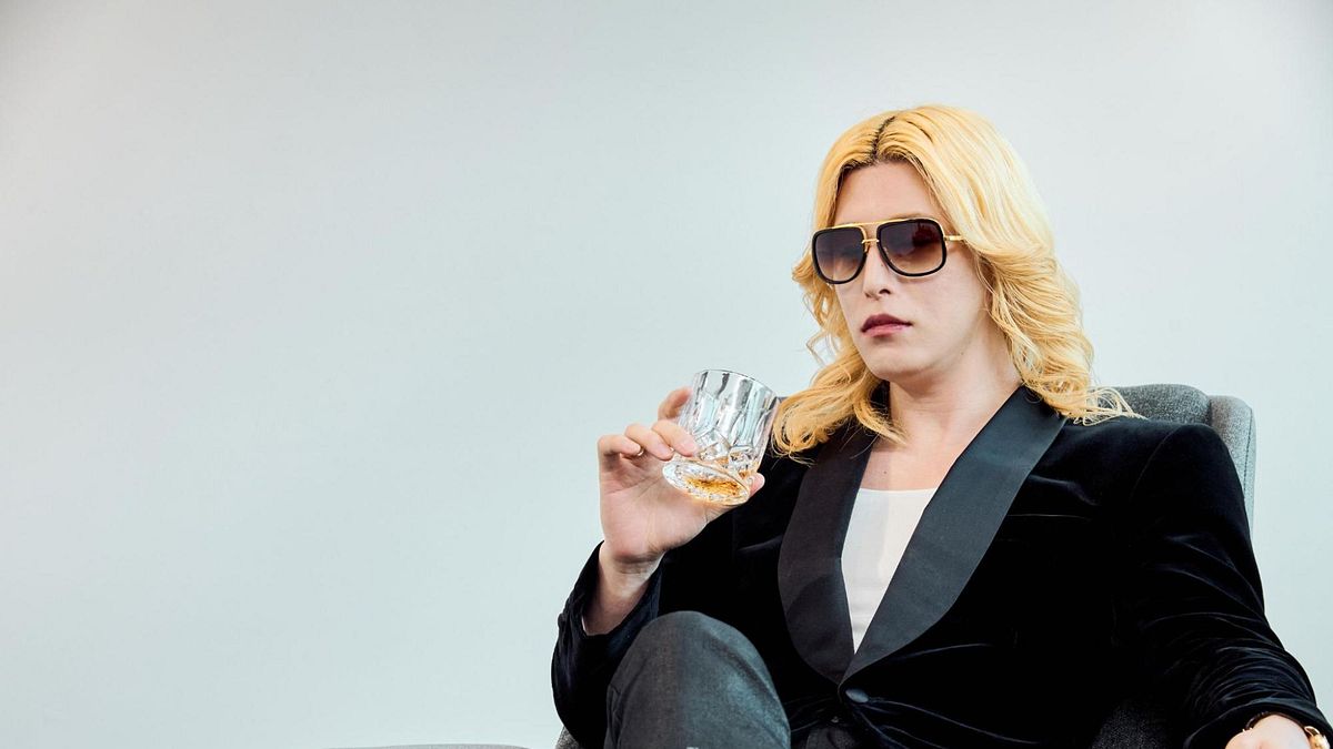 「日本第一男公關」羅蘭(圖/1% Style,攝影/蔡孝如) 「日本第一男公關」羅蘭(圖/1% Style,攝影/蔡孝如)