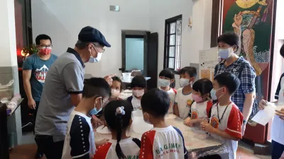 所謂的「虐童零容忍」若真要有能夠落實的一天,需要整個社會,以及親師生三方的合作與共好。而在這其中,政府有其無法閃躲的最大責任。(資料照,新北市政府文化局)