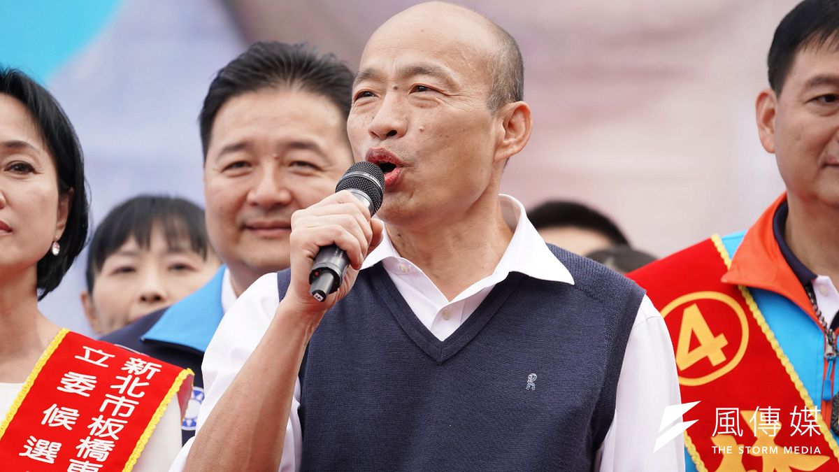 韓國瑜是否有機會轉敗為勝,其它已經無足輕重,就是要看「剝奪感」,是否能在最後關頭,在中間選民和經濟選民區塊,大比例地超越,打敗「亡國感」。(資料照,盧逸峰攝) 韓國瑜是否有機會轉敗為勝,其它已經無足輕重,就是要看「剝奪感」,是否能在最後關頭,在中間選民和經濟選民區塊,大比例地超越,打敗「亡國感」。(資料照,盧逸峰攝)