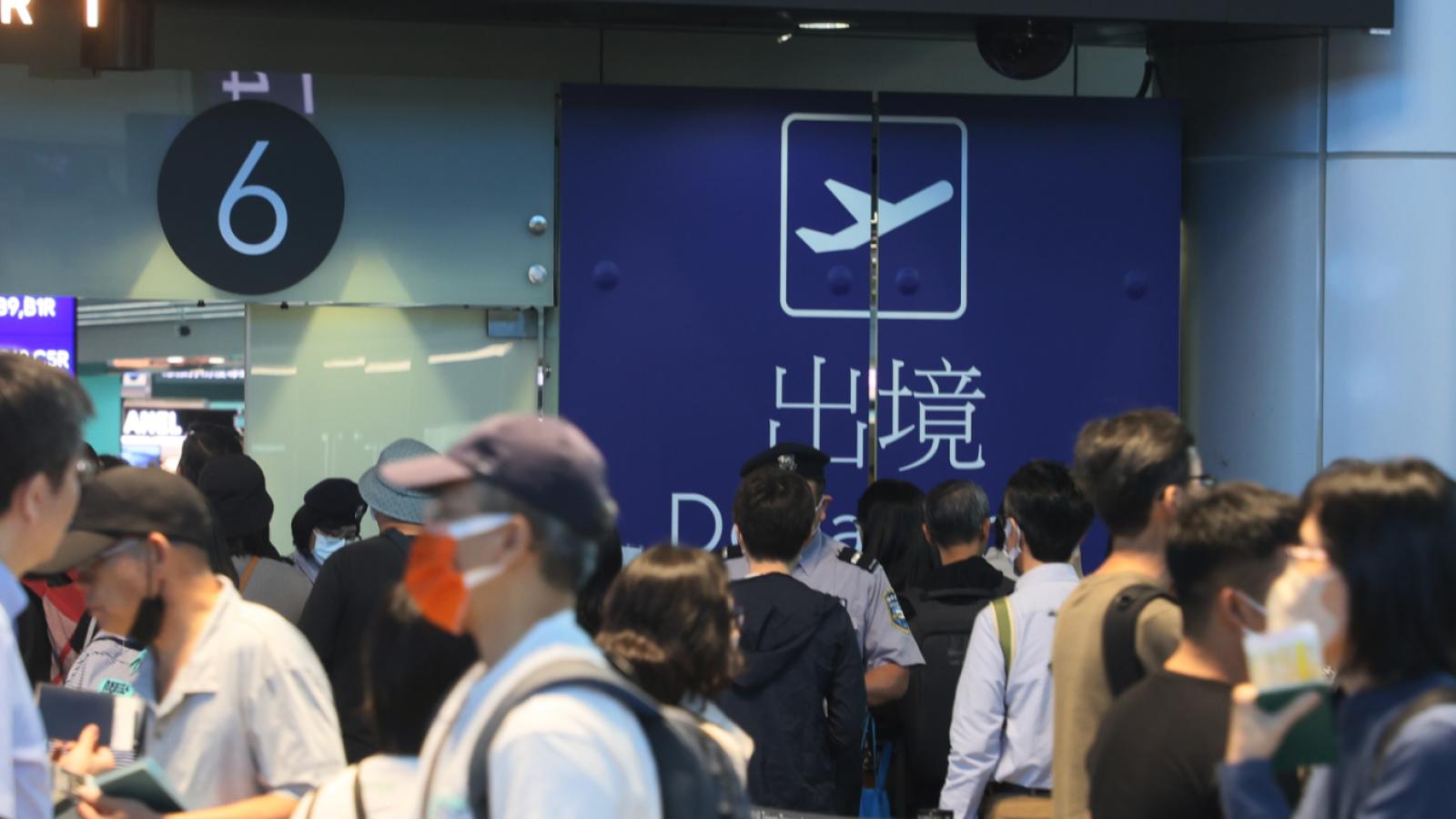 台灣人去中國旅遊遭國安約談1小時!被問「民進黨真的有普發1萬嗎?」陸委會示警:5類人小心回不來
