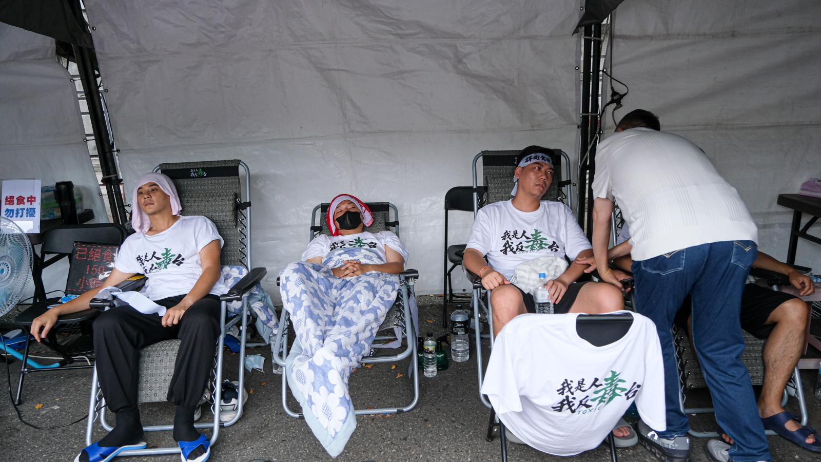 蘇一峰幫絕食小雞量血壓遭青鳥檢舉 羅智強轟豈有此理:賴清德11次路邊急救就封神