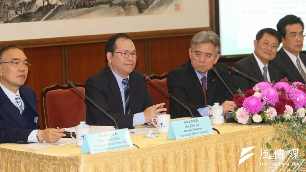 外交部向外交使節說明兩岸第十次會談,左起為海基會代祕書長馬紹章,陸委會副主委林祖嘉,柯森耀,陳純敬,張修武。(吳逸驊攝)