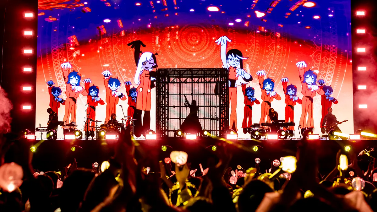 万博、Adoスペシャルライブのビジュアル。(Viola Kam撮影) 万博、Adoスペシャルライブのビジュアル。(Viola Kam撮影)