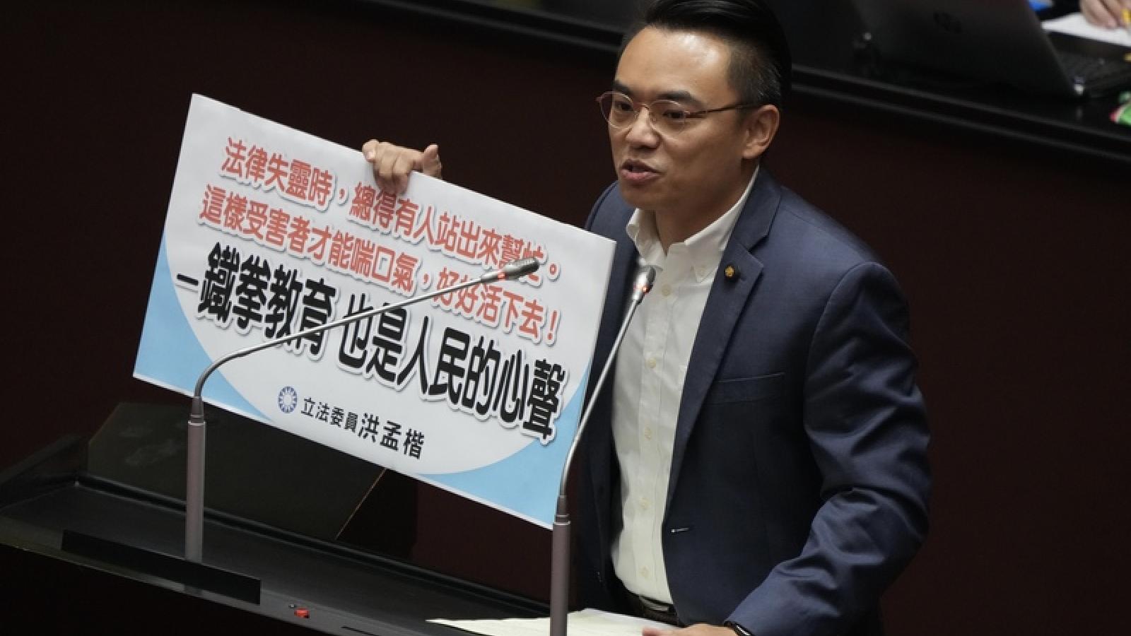 BBC大哉問:台灣為何此刻提出「鞭刑公投」?
