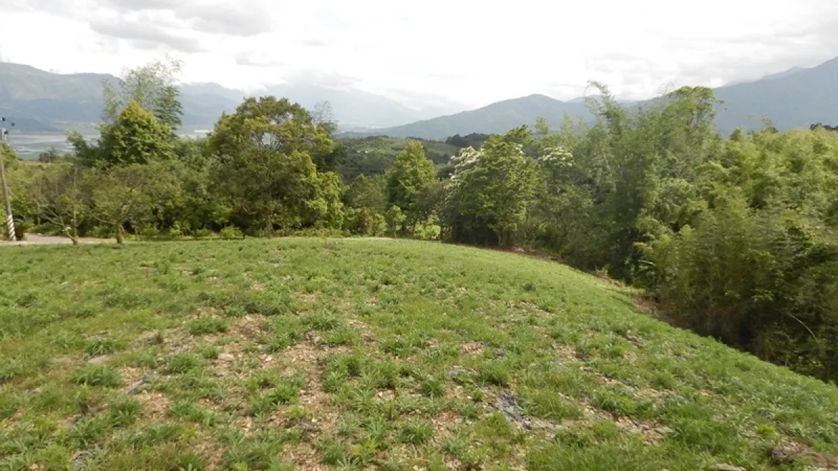 崙布山考古遺址
