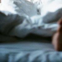 台北市信義區一處高級住宅25日晚間驚傳雙屍命案,一名擔任創投公司執行長的陳姓男子(37歲),與其曾姓女友(25歲)被發現陳屍客廳。據悉,陳男的公司登記資本額高達9億元,家世顯赫,案發現場則查獲一包白色粉末。圖為示意圖(圖 / pexels) 台北市信義區一處高級住宅25日晚間驚傳雙屍命案,一名擔任創投公司執行長的陳姓男子(37歲),與其曾姓女友(25歲)被發現陳屍客廳。據悉,陳男的公司登記資本額高達9億元,家世顯赫,案發現場則查獲一包白色粉末。圖為示意圖(圖 / pexels)