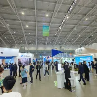 「2026台湾国際スマートエネルギーウィーク」が10月14日に開幕した。会場の来場者数は、例年に比べて少ない印象となった。(馮建棨撮影) 「2026台湾国際スマートエネルギーウィーク」が10月14日に開幕した。会場の来場者数は、例年に比べて少ない印象となった。(馮建棨撮影)