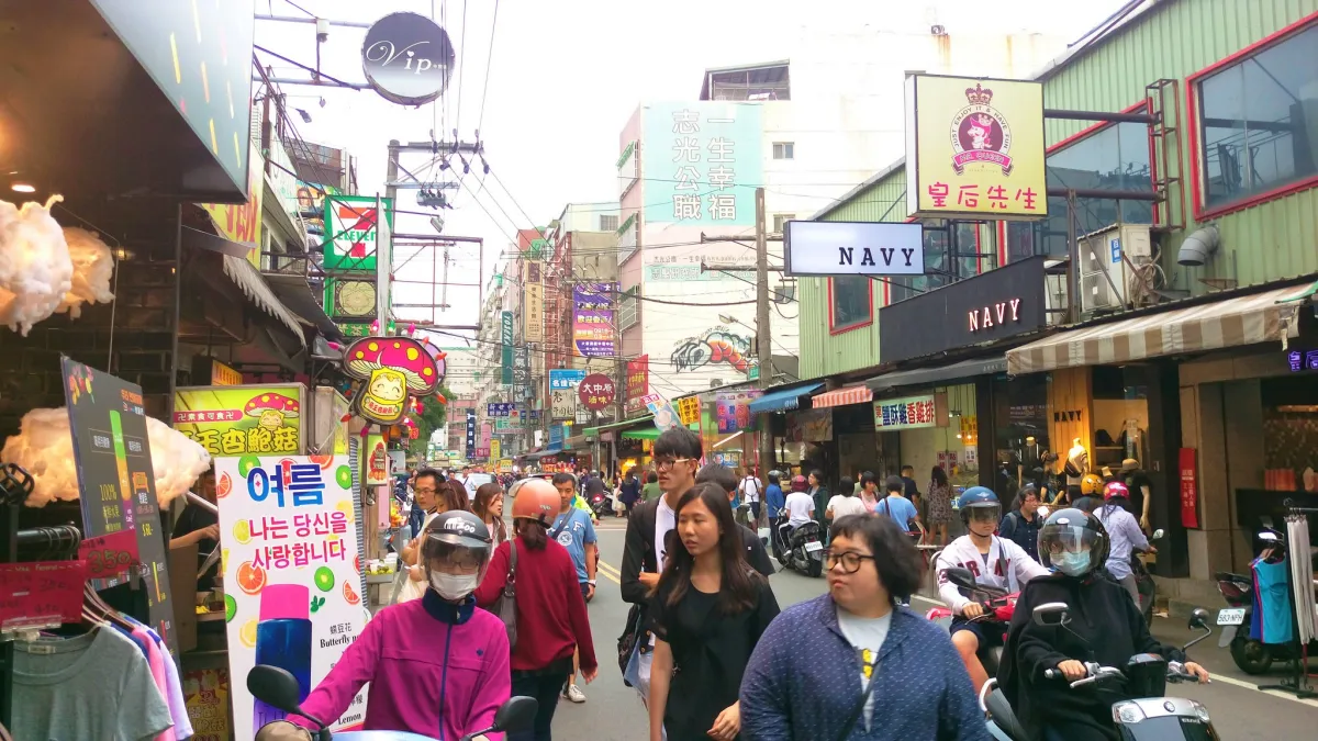 中壢是桃園的工業重鎮,加上為數甚多的客家族群助陣,使得當地的美食發展朝向多元化。(圖/Tzuhsun Hsu@flickr)