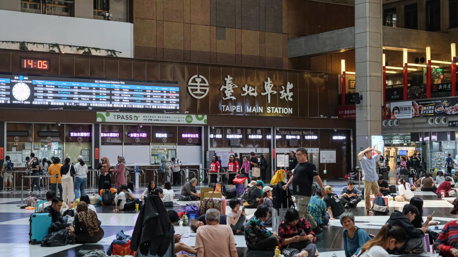 中共「2戰區系統」是財經老師名字!民眾聽直播鬧共諜烏龍 媒體人嗆:街頭獵巫最新教材