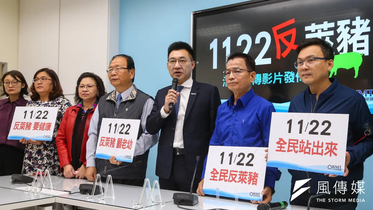 針對行政院引發的「牛肉麵之亂」,國民黨主席江啟臣(右三)表示,自己也擔任過行政院發言人,感慨良多。(資料照,顏麟宇攝)